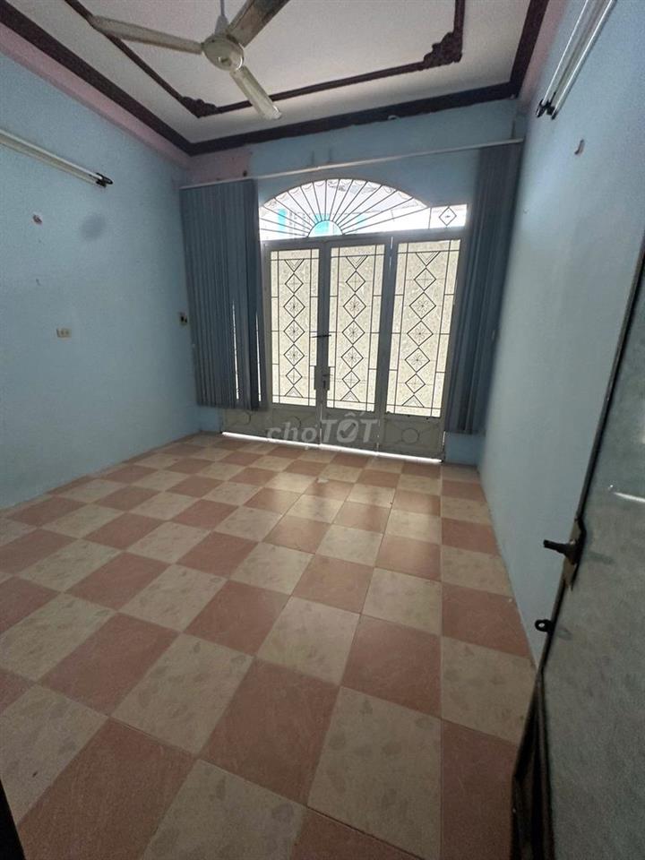 nhà cho thuê có 7 phòng đường phạm thế hiển Q8