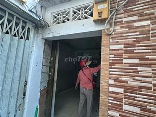 Nhà nhỏ chỉ 650tr f4 Q8