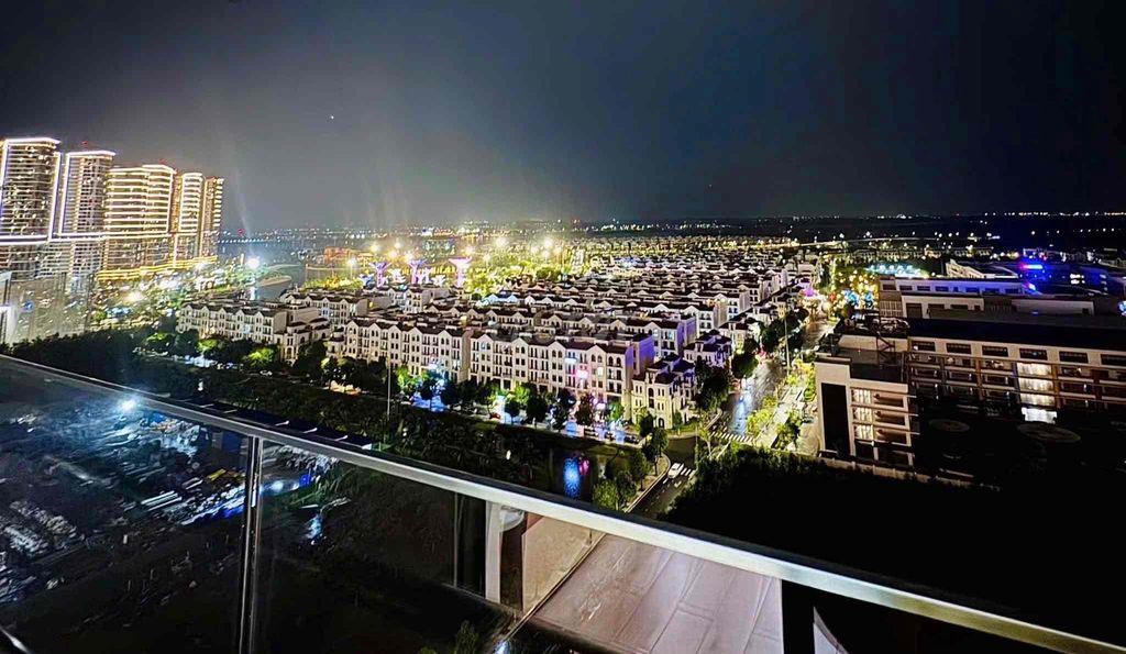 2PN+ FULL NỘI THẤT ĐẸP VIEW THOÁN,SẴN CHO THUÊ 15tr/1 THÁNG VINQ9.
