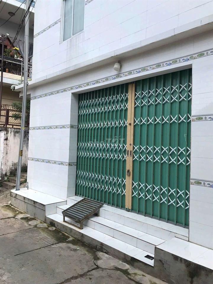 Cho thuê nhà nguyên căn 1 trệt 1 lầu ngay vòng xoay chợ Bến Cát