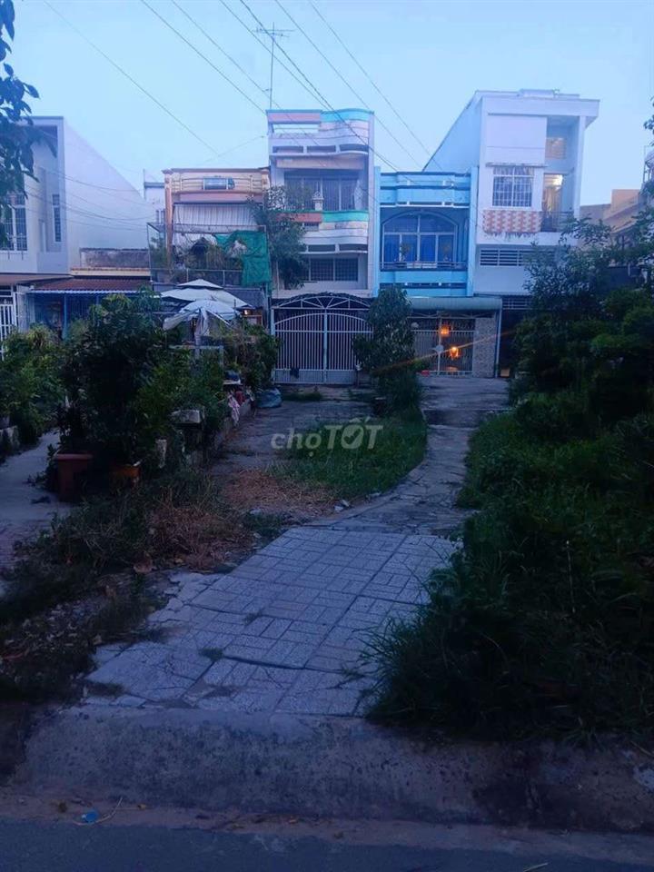 bán nhà xẻo trôm