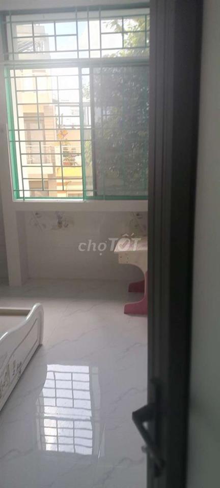 Cho thuê căn hộ lầu 3 C/Ç Lý Thường kiệt, Vĩnh Viễn,,p7, q11 TPHCM
