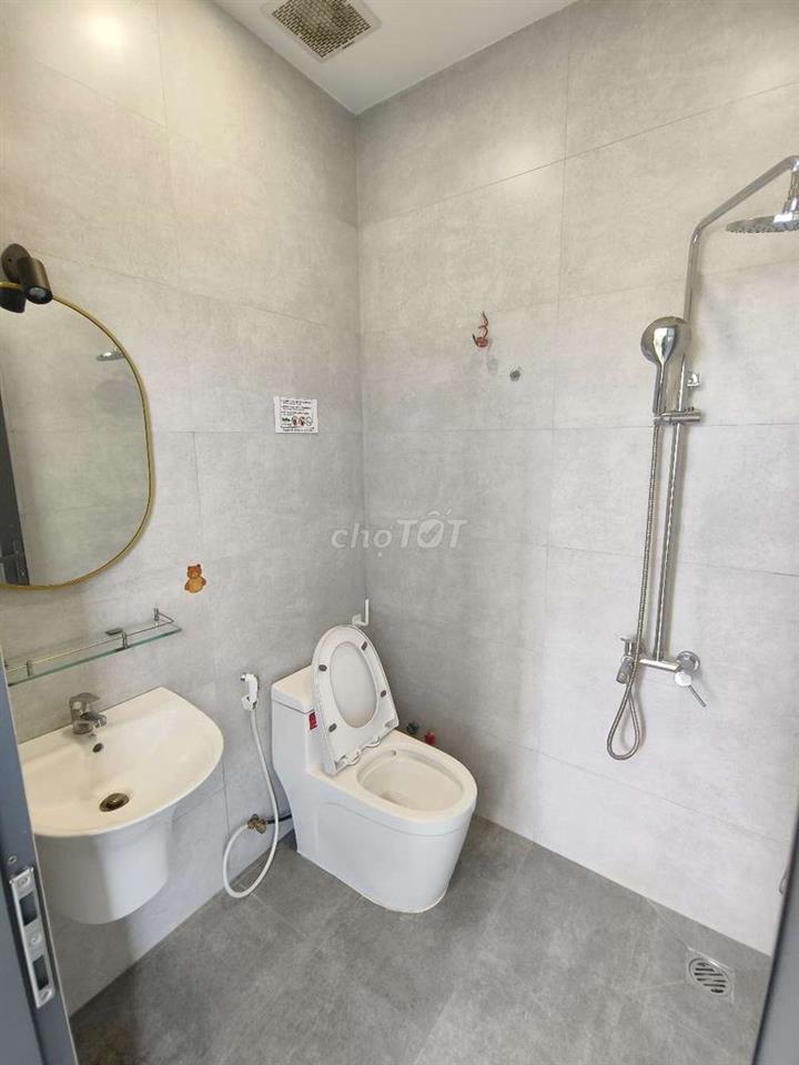 Cho thuê toà nhà Mới làm CHDV 6 tầng 13PN 13WC Hầm Thang Máy
