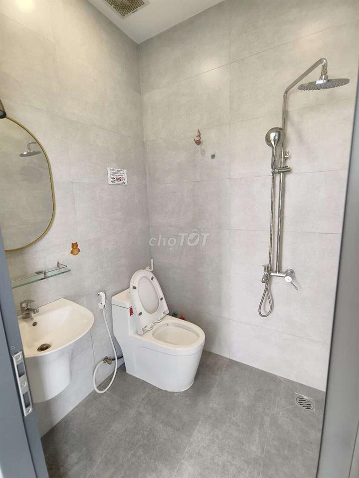 Cho thuê toà nhà Mới làm CHDV 6 tầng 13PN 13WC Hầm Thang Máy