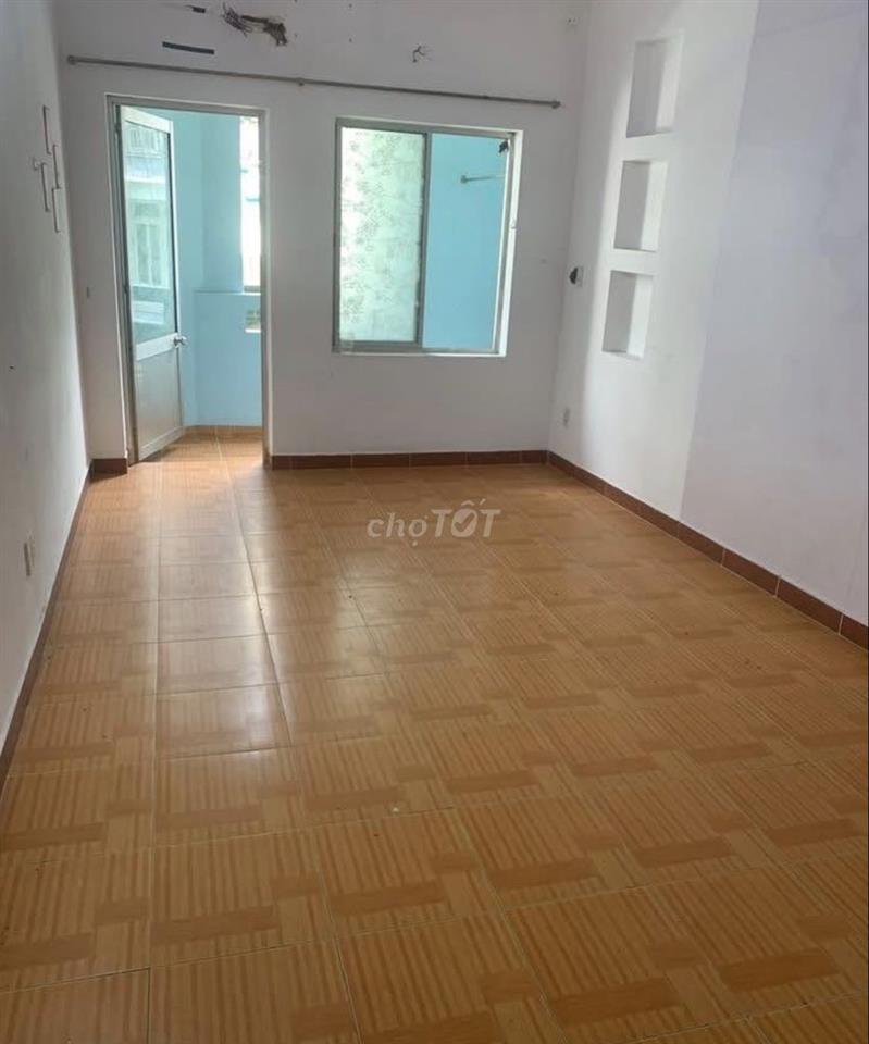 Chính chủ cho thuê phòng ban công ĐN, hẻm xe hơi Hồ Văn Huê, PN.