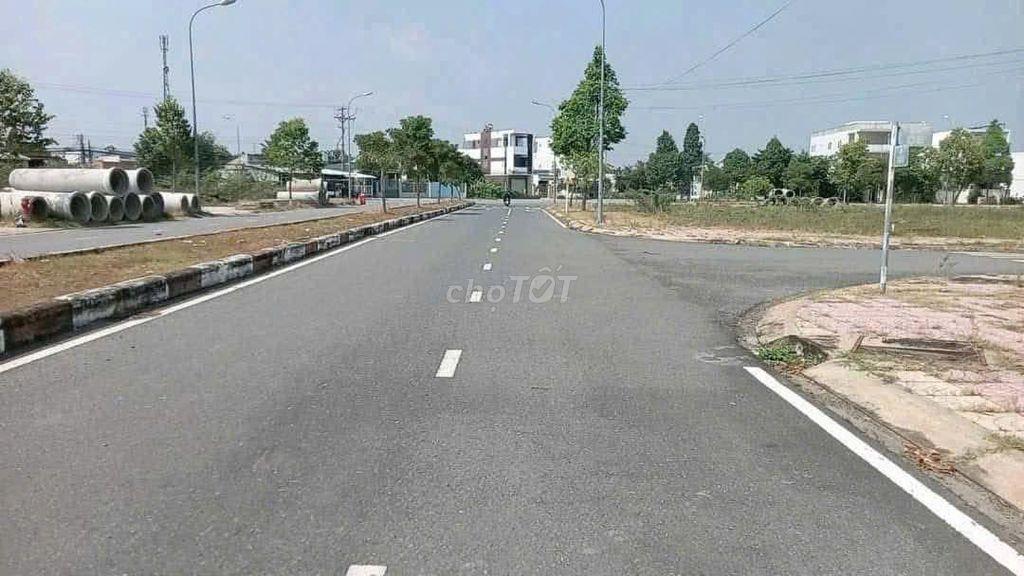 Bán đất Phường 6 Tân An, cách Aeon Mall 200m