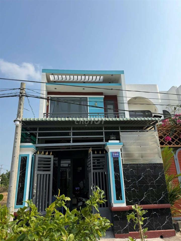 C.Chủ bán nhà 5x21 Long Trạch Cần Đước 1 Trệt 1 Lầu
