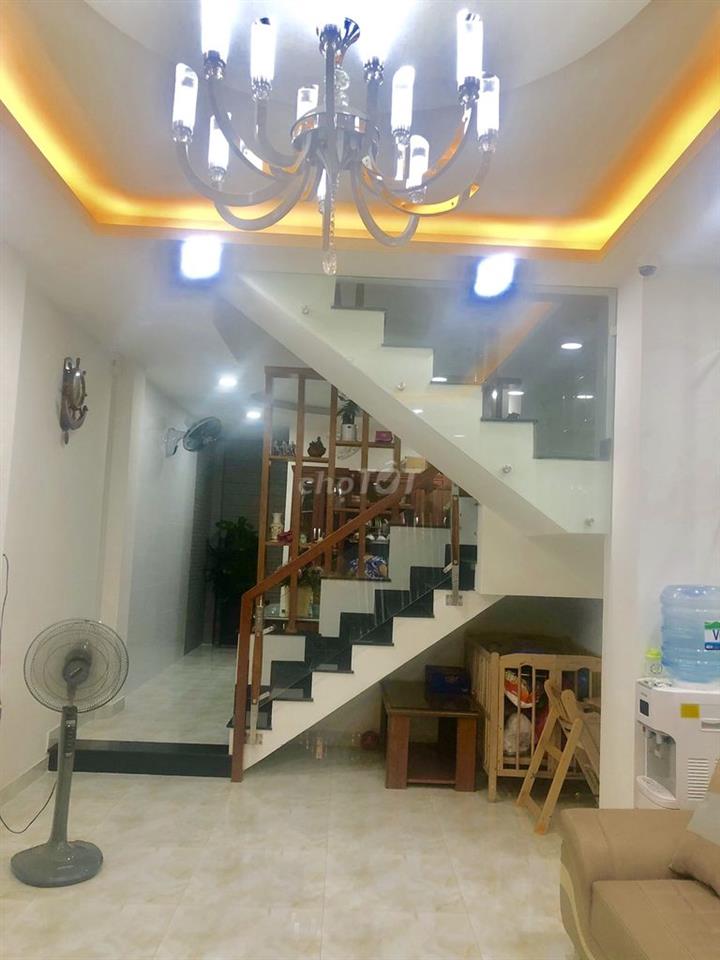Cho thuê nguyên căn nhà 4 tầng hẻm 251/81 Lê Quang Định, Bình Thạnh