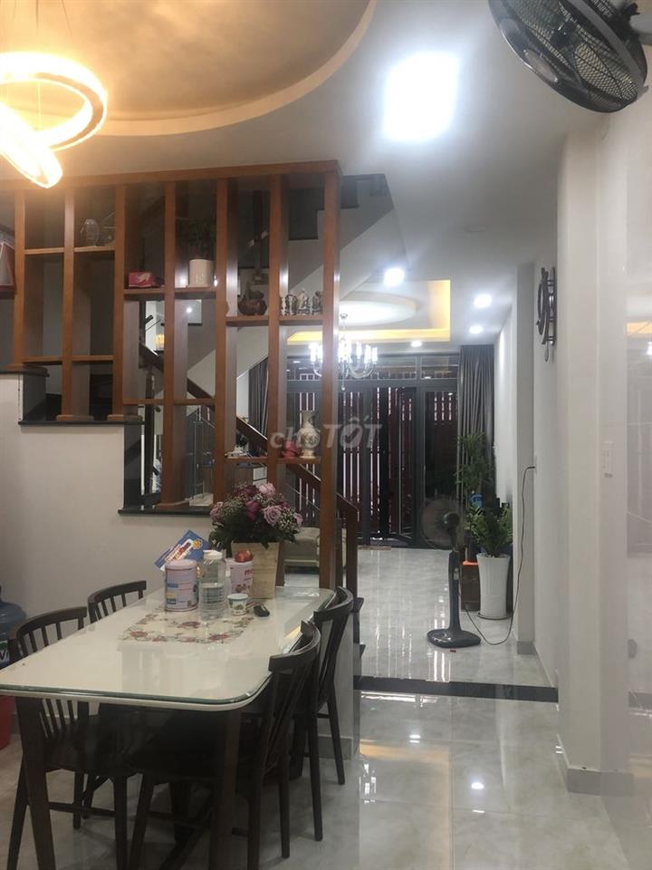 Cho thuê nguyên căn nhà 4 tầng hẻm 251/81 Lê Quang Định, Bình Thạnh