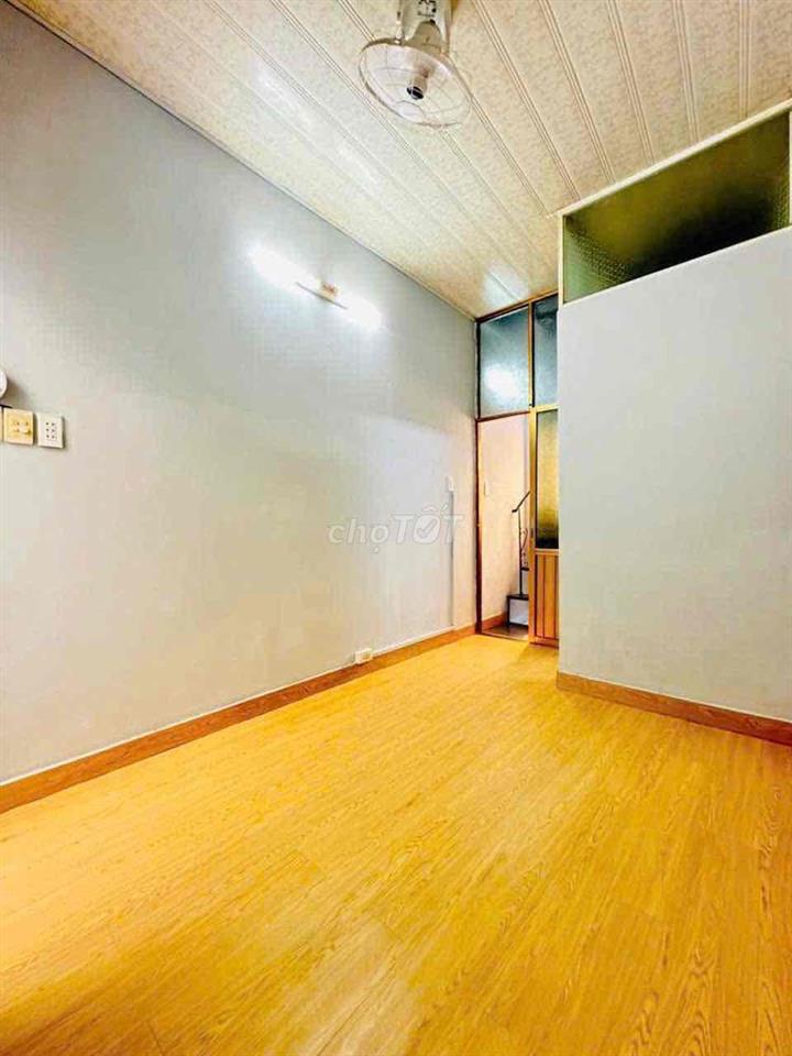 Nhà Bán Chính Chủ 3 Tầng Đường Nguyễn Bĩnh Khiêm Quan 1