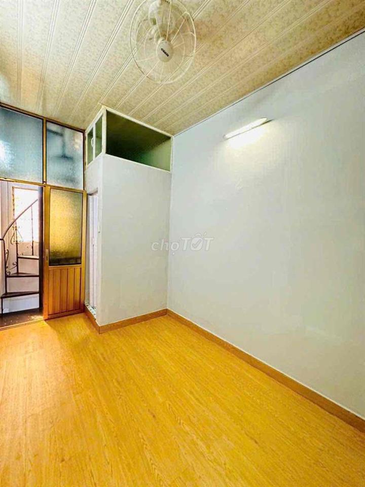 Nhà Bán Chính Chủ 3 Tầng Đường Nguyễn Bĩnh Khiêm Quan 1