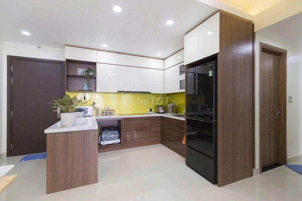 Chung Cư Res 11-Lạc Long Quân 3 PN Full NT cao cấp giá thuê 14,5 tr/th