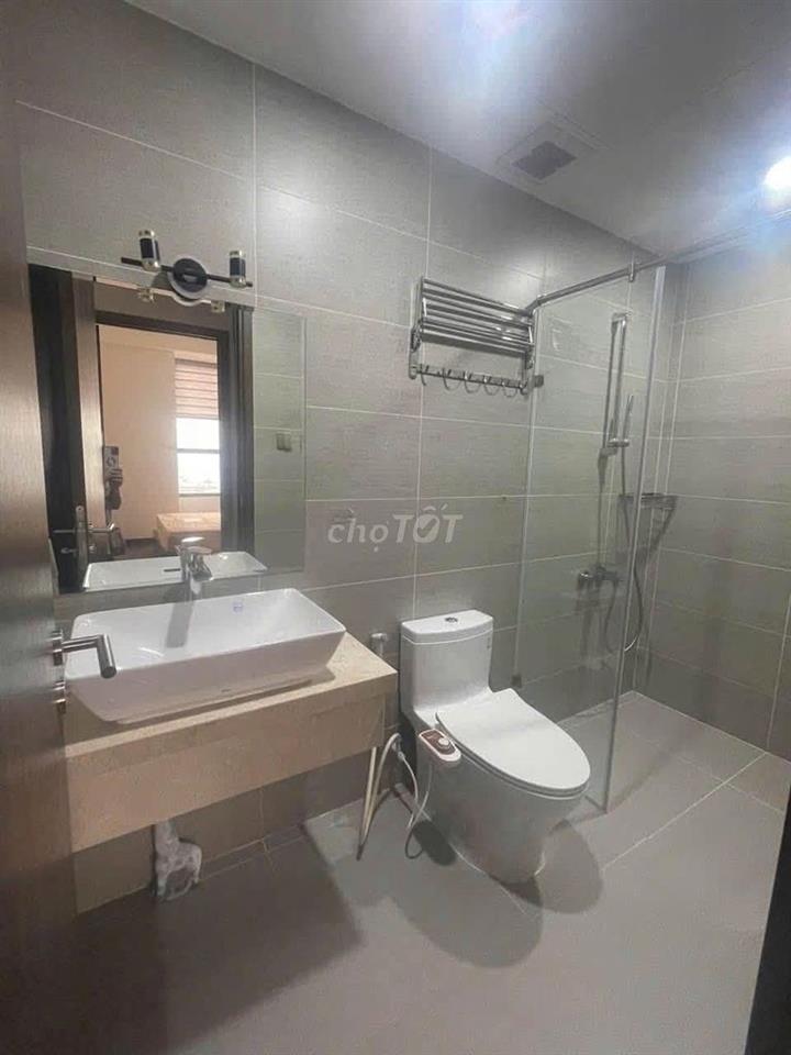 Chung Cư Res 11-Lạc Long Quân 3 PN Full NT cao cấp giá thuê 14,5 tr/th