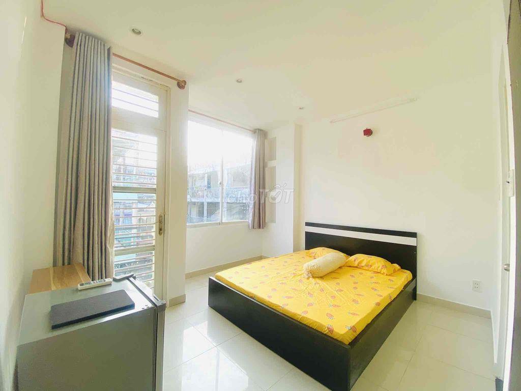PHÒNG TRỌ QUẬN 3 - KẾ QUẬN 10, BAN CÔNG, CỬA SỔ THOÁNG MÁT