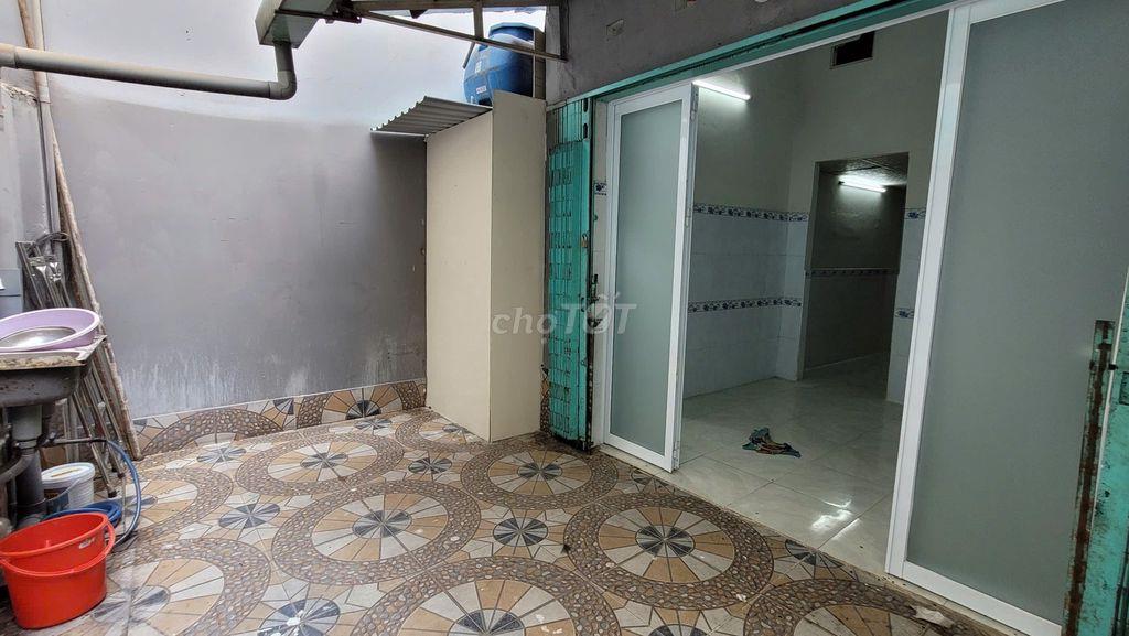 Cho thuê nhà q4 gần chùa Giác Nguyên