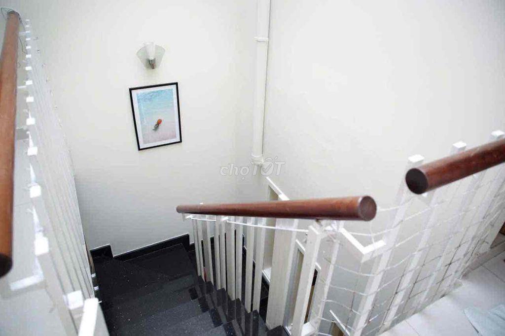 Chính chủ cần bán căn nhà hẻm xe hơi Phan Văn Trị, Bình Thạnh, HCM
