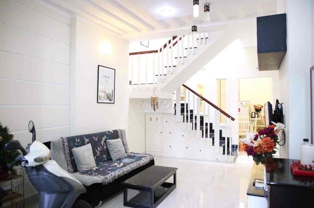 Chính chủ cần bán căn nhà hẻm xe hơi Phan Văn Trị, Bình Thạnh, HCM
