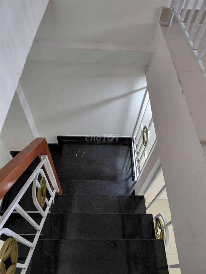 Nhà nguyên căn Quận 10