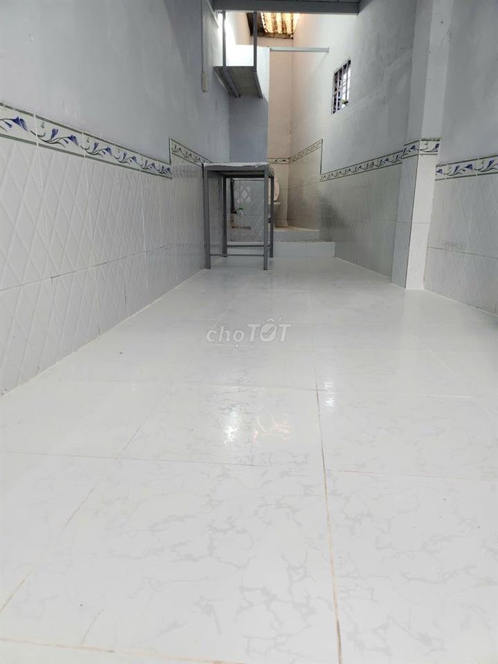 Phòng mới sạch thoáng mát 989044272