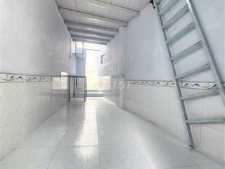Phòng mới sạch thoáng mát 989044272