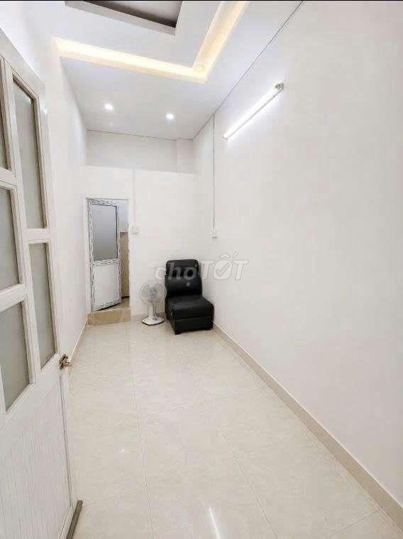 Phòng Studio Tầng 2 Huỳnh Tấn Phát, Q7 – Giờ Giấc Tự Do, Khóa Vân Tay