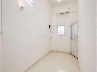 Phòng Studio Tầng 2 Huỳnh Tấn Phát, Q7 – Giờ Giấc Tự Do, Khóa Vân Tay