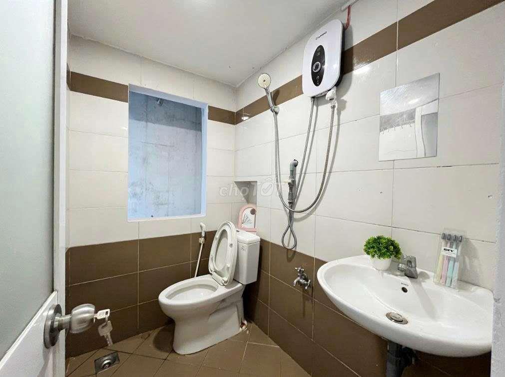 **CĂN HỘ CAO CẤP Q7 ĐẦY ĐỦ NỘI THẤT, CỬA SỔ THOÁNG, VIEW ĐẸP!**