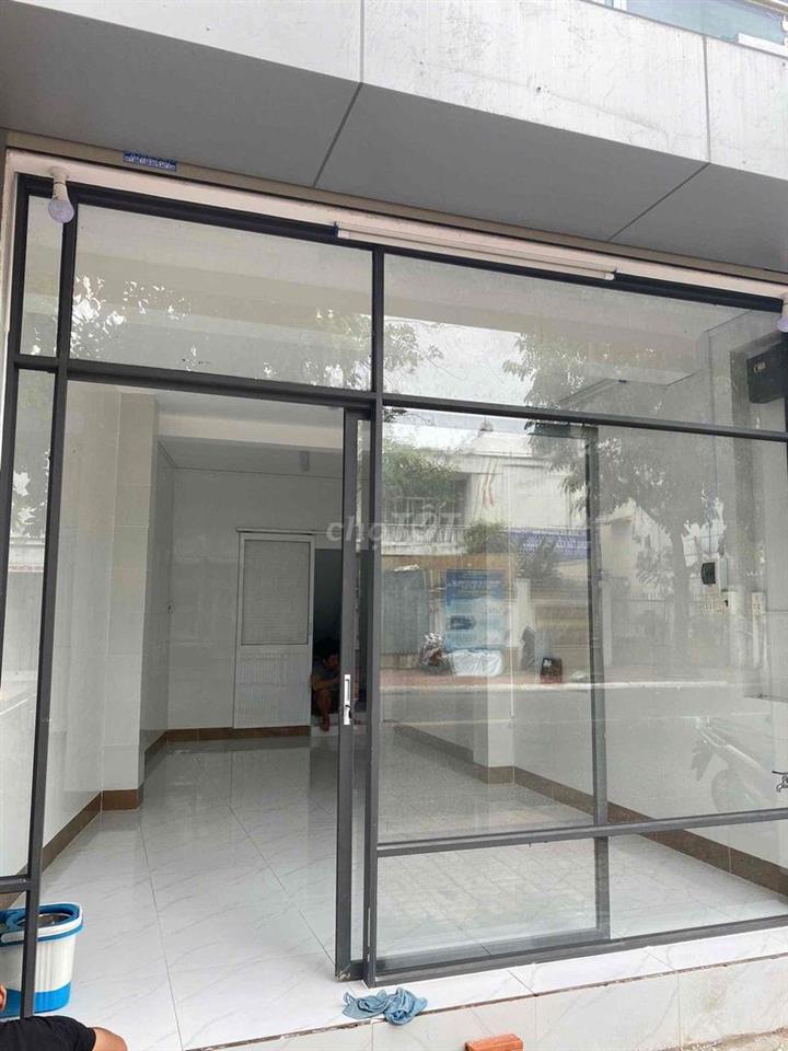 sang Mặt Bằng nhà Nguyên Căn MẶt Tiền Ba Cu