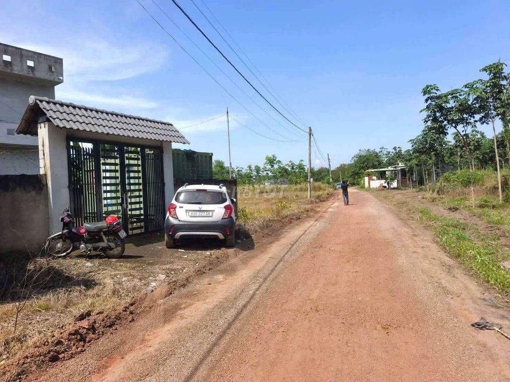 Chính chủ rất muốn bán ,35m mặt tiền.Gần ngoại ô Đồng Xoài