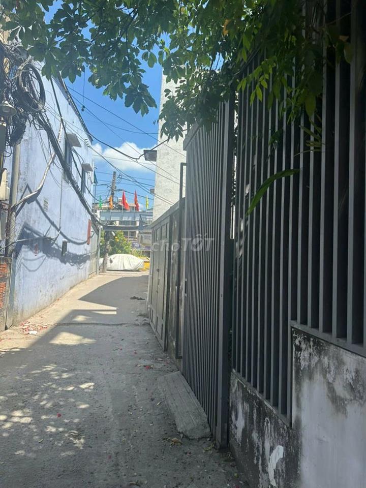 Cho thuê nhà nguyên căn 140m2 18tr/tháng