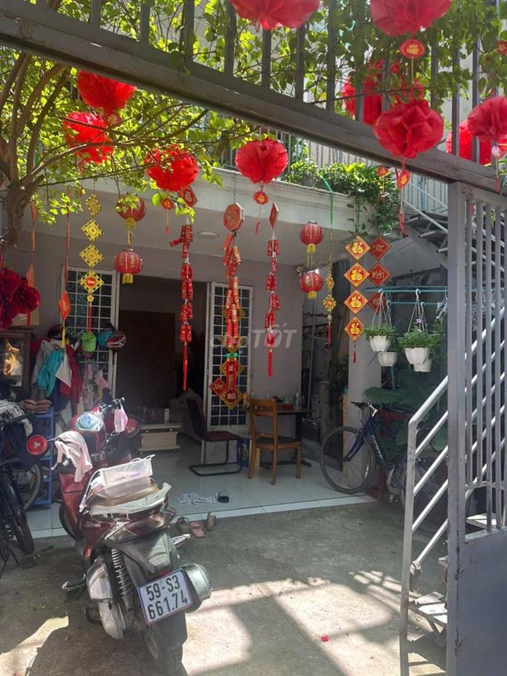 Cho thuê nhà nguyên căn 140m2 18tr/tháng