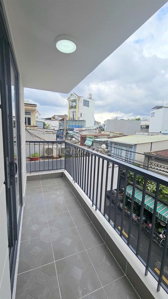 🏙️ Căn Hộ 2PN Ban Công Rộng 45M2 Đang Set Up Mới 100% Ngay Phú Nhuận