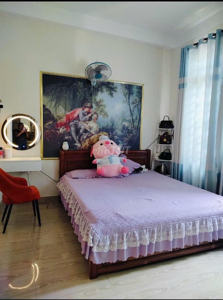 Cho thuê nhà 1 trệt 1 lừng 2 lầu 4 phòng ngủ, 4 wc, 5x12 m2