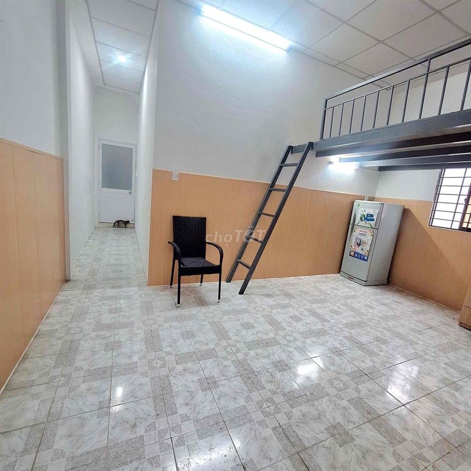 LÝ THƯỜNG KIỆT - NGÃ TƯ BẢY HIỀN - DUPLEX BANCOL TÁCH BẾP