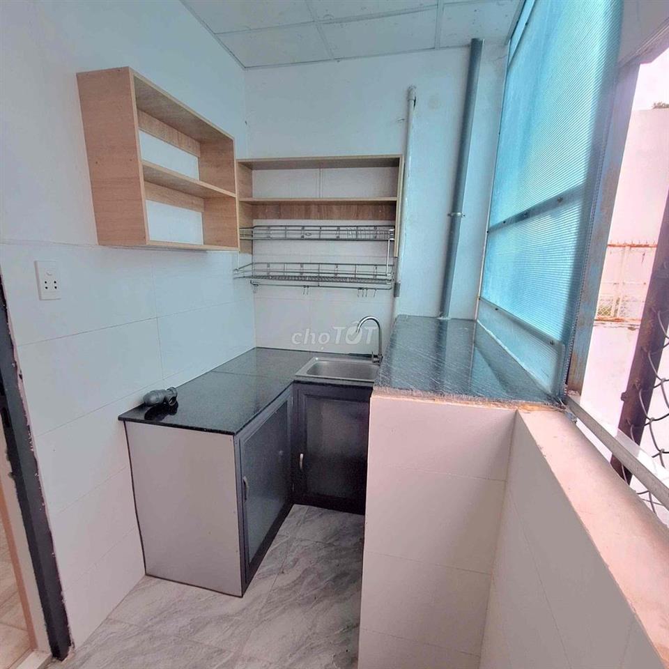 LÝ THƯỜNG KIỆT - NGÃ TƯ BẢY HIỀN - DUPLEX BANCOL TÁCH BẾP