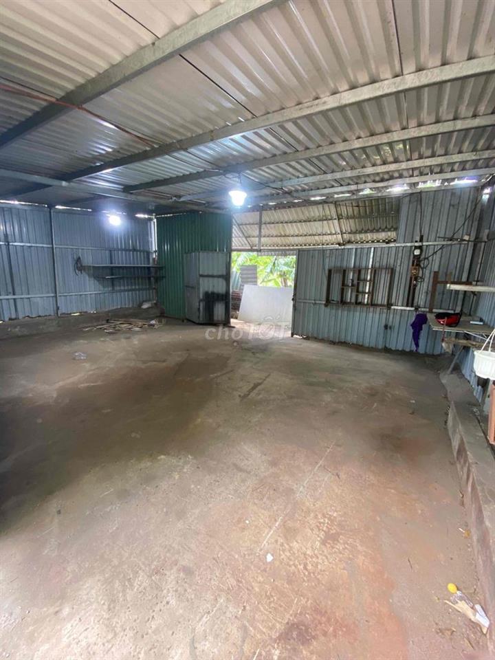 Chính chủ cần cho thuê mặt tiền kho bãi 150m2 quận 9