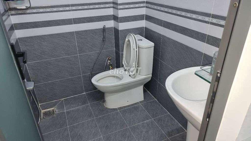 Bán Đất Thổ Cư Có Nhà + Nội Thất, Gần Siêu Thị BigC, Giá Thương Lượng.