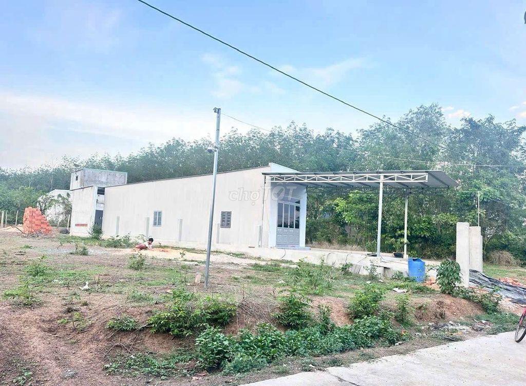 CHỦ NGỘP CẦN RA GẤP ĐẤT NHÀ VƯỜN