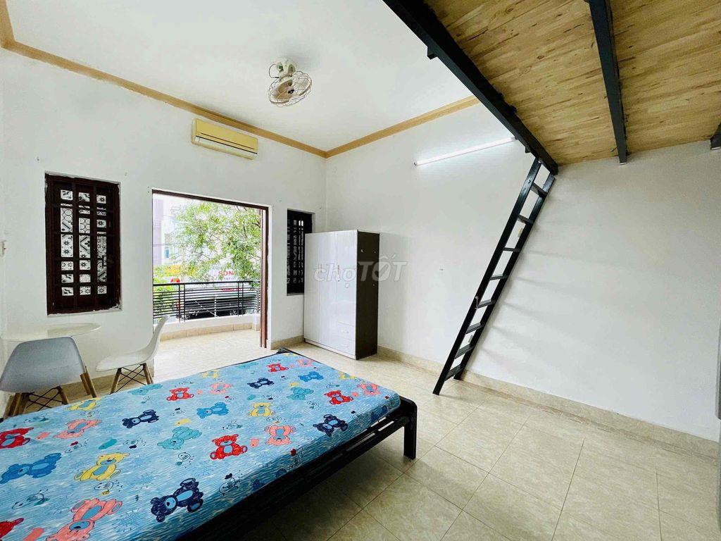 PHÒNG TRỌ CÓ GÁC BAN CÔNG BÌNH THẠNH, CÓ 2 KHÔNG GIAN NGỦ THOẢI MÁI