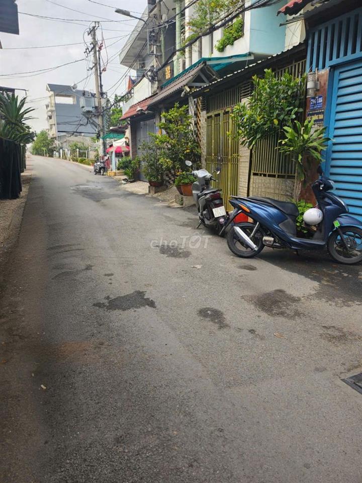 Cho thuê nhà 4 tầng hẻm xe hơi Lê Đức Thọ