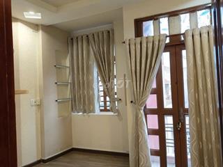 Cho thuê nhà 4 tầng hẻm xe hơi Lê Đức Thọ