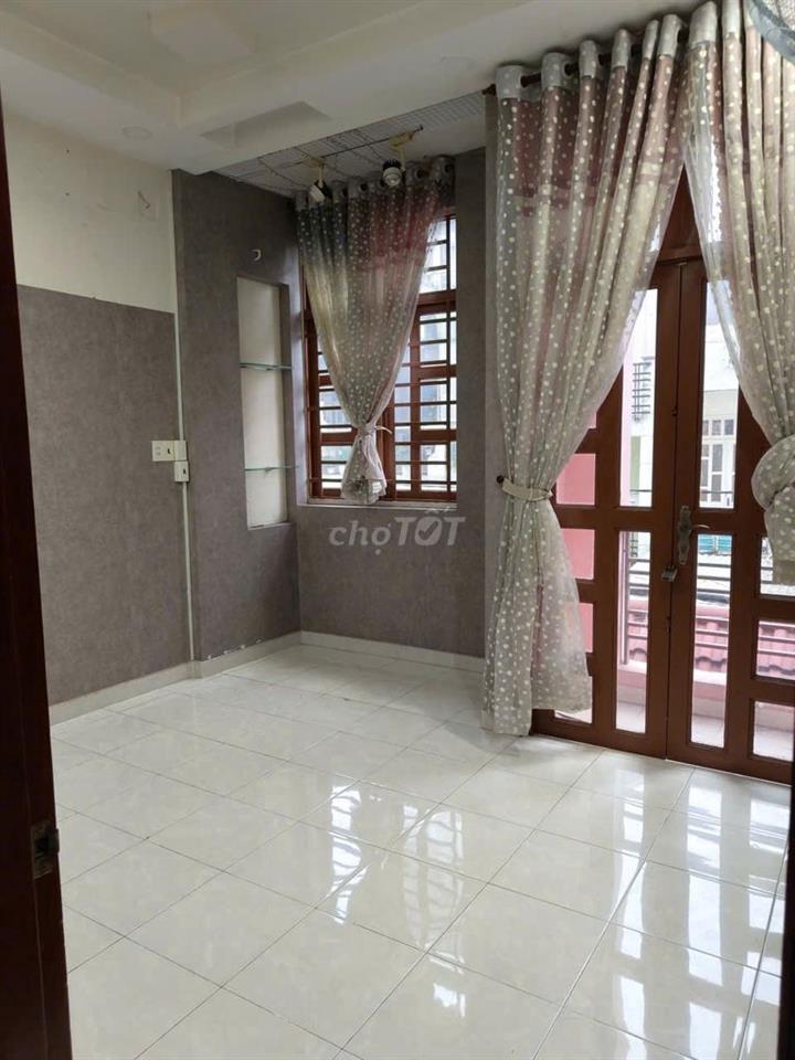 Cho thuê nhà 4 tầng hẻm xe hơi Lê Đức Thọ