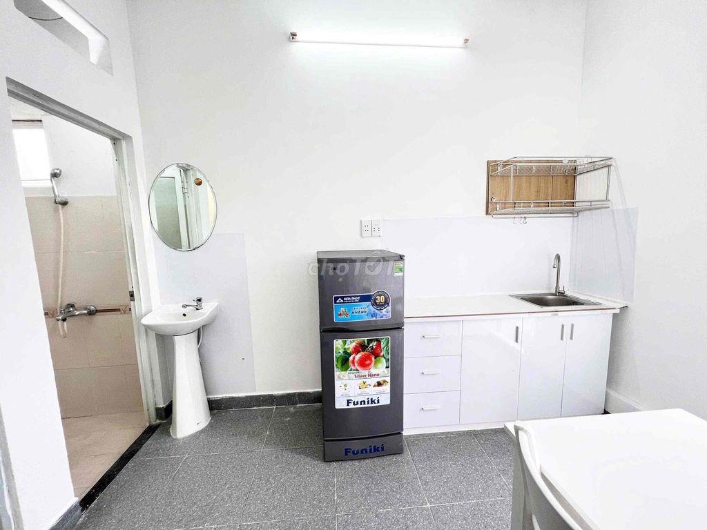 1PN 30m2 tách bếp + Ban công thoáng