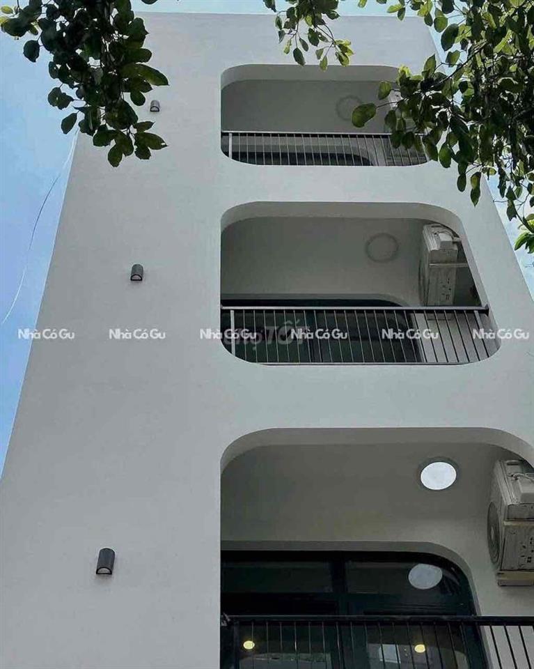 CHO THUÊ CĂN HỘ BAN CÔNG CAO CẤP - LÊ VĂN SỸ Q3 - UEF, SƯ PHẠM