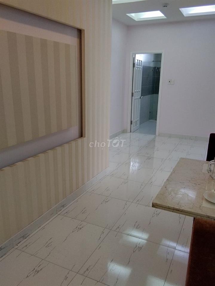 HÀNG HIẾM DT:105M2 – CHO THUÊ KHẢI HOÀN (2PN 2WC) TẦNG CAO GIÁ 14 TR