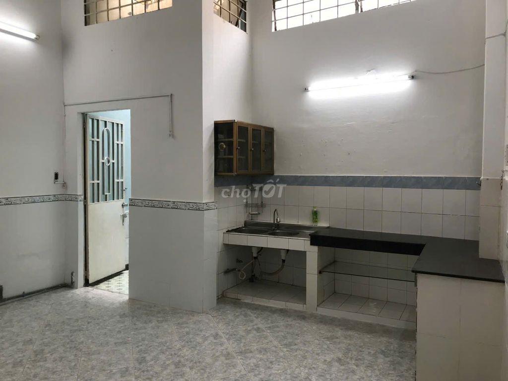 CHO THUÊ NHÀ NGUYÊN CĂN 5X30=150m2, MT đường, Ở + KD