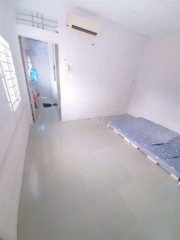 Sang CHDV 7 phòng full nội thất Huỳnh Văn Nghệ