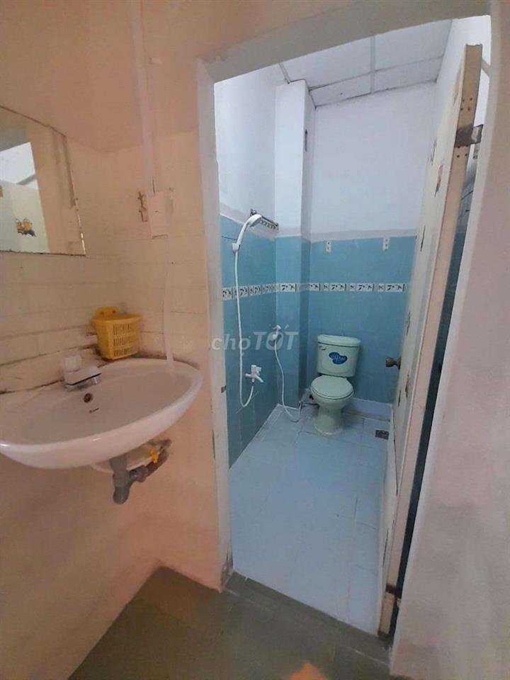 Sang CHDV 7 phòng full nội thất Huỳnh Văn Nghệ