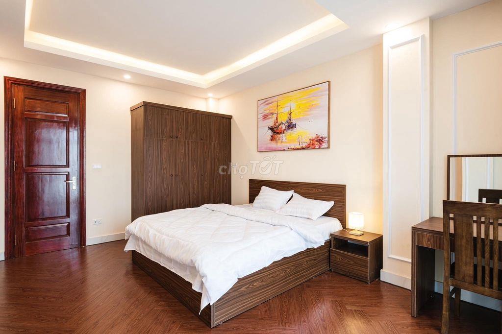 Căn hộ 1 ngủ ban công tại 225 Âu Cơ, Quảng An, Tây Hồ, Hà Nội