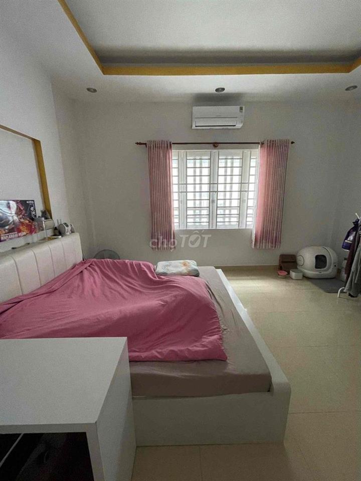 nhà khu tên lửa